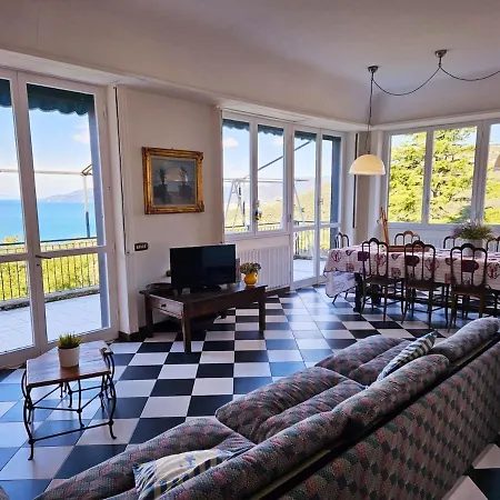 A Refuge In The Infinite Sea Apartment *