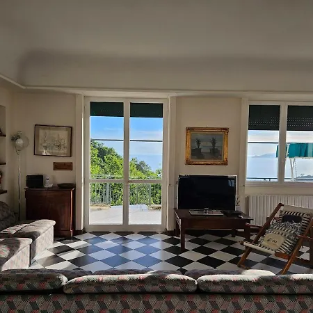 A Refuge In The Infinite Sea Apartment *