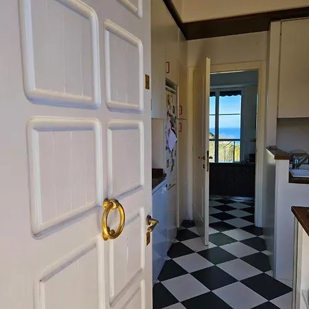 Apartment A Refuge In The Infinite Sea
