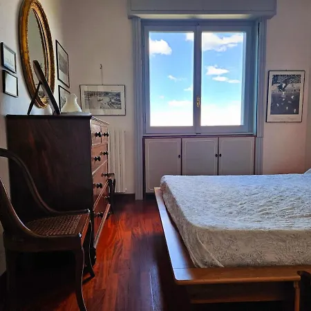 Apartment A Refuge In The Infinite Sea