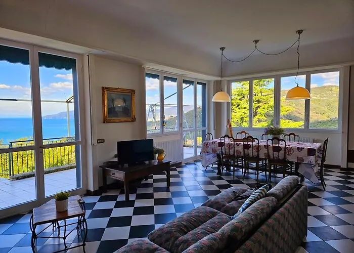 A Refuge In The Infinite Sea * Cavi di Lavagna