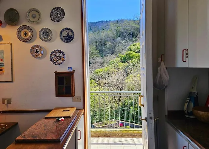 A Refuge In The Infinite Sea * Cavi di Lavagna